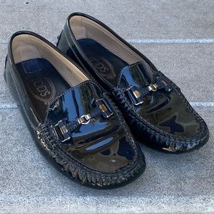 EUC- TOD's Navy blue Patent Leather Loafers